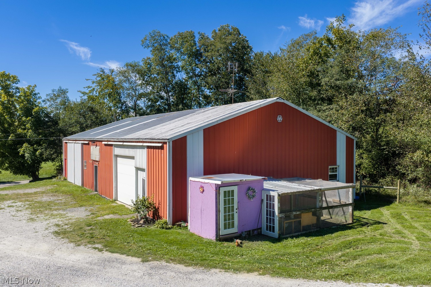 9312 Deacon Road SW Bowerston OH 44695