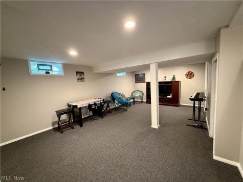 8861 Groveside Drive Strongsville OH 44136