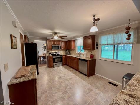 8861 Groveside Drive Strongsville OH 44136