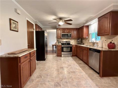 8861 Groveside Drive Strongsville OH 44136