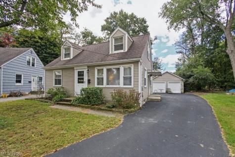 1181 Crescent Drive Painesville OH 44077