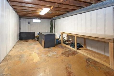 1181 Crescent Drive Painesville OH 44077