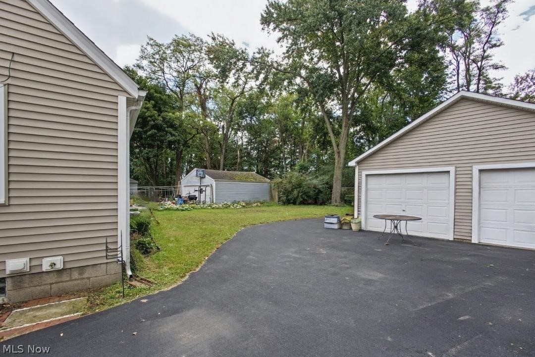 1181 Crescent Drive Painesville OH 44077