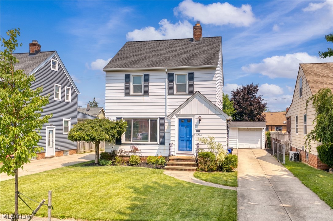 3326 Silverdale Avenue Cleveland OH 44109