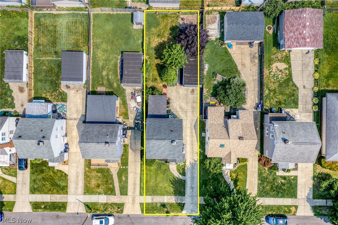 3326 Silverdale Avenue Cleveland OH 44109