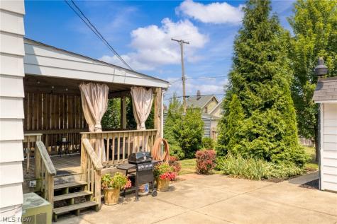 3326 Silverdale Avenue Cleveland OH 44109