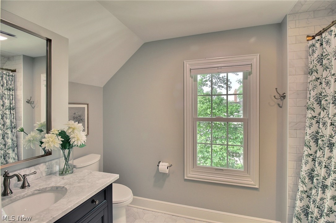 20962 Sydenham Road Shaker Heights OH 44122