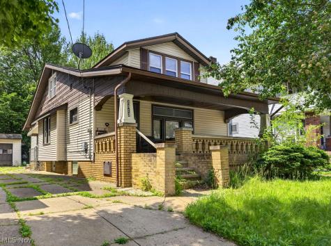 2313 Natchez Avenue Cleveland OH 44109