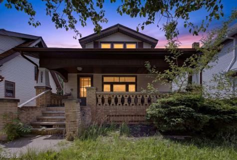 2313 Natchez Avenue Cleveland OH 44109