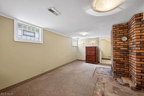 2313 Natchez Avenue Cleveland OH 44109