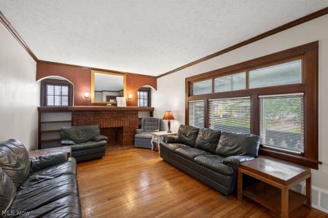 2313 Natchez Avenue Cleveland OH 44109
