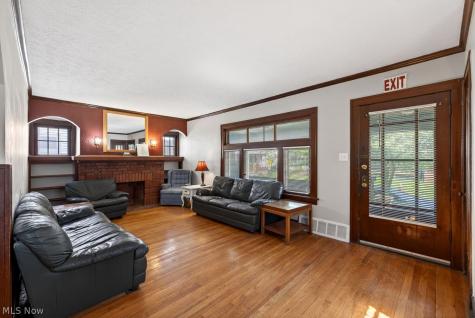 2313 Natchez Avenue Cleveland OH 44109