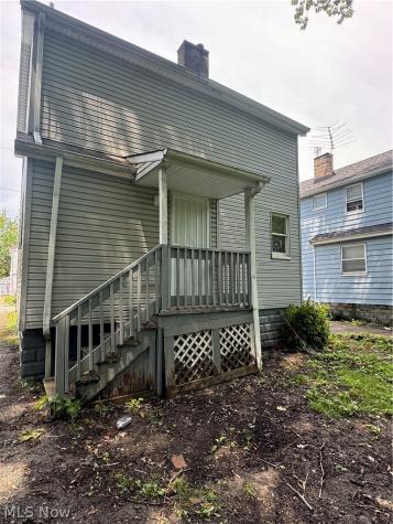 10604 Nelson Avenue Cleveland OH 44105