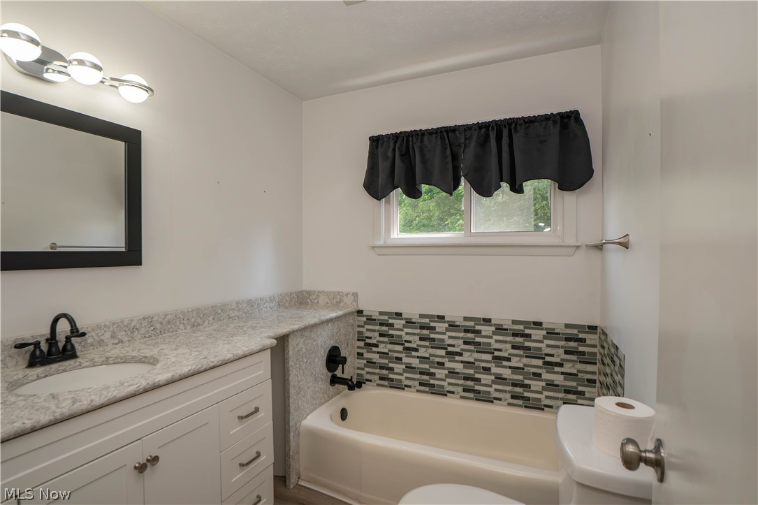 511 Taff Circle Louisville OH 44641
