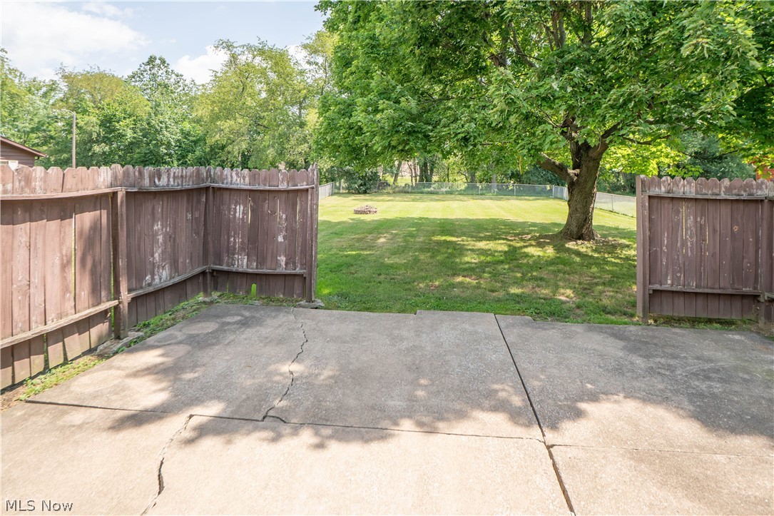 511 Taff Circle Louisville OH 44641