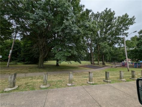 3947 W 22nd Street Cleveland OH 44109