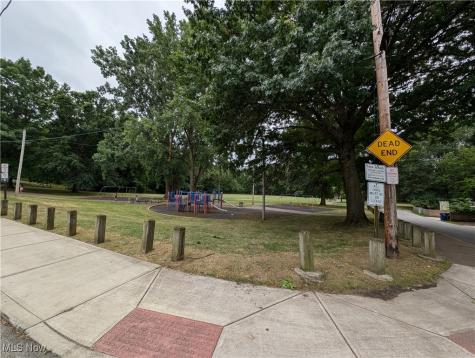 3947 W 22nd Street Cleveland OH 44109