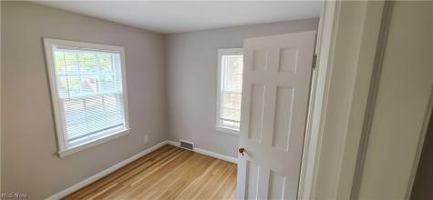 3531 Bainbridge Road Cleveland Heights OH 44118