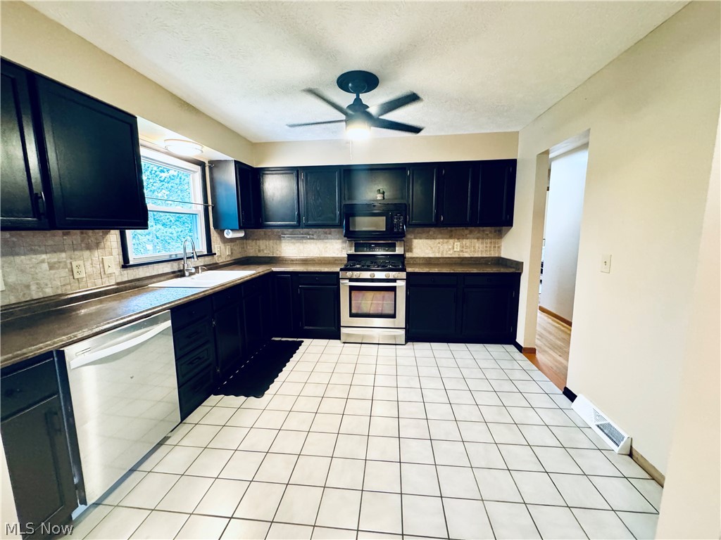 3415 Darbyshire Drive Canfield OH 44406