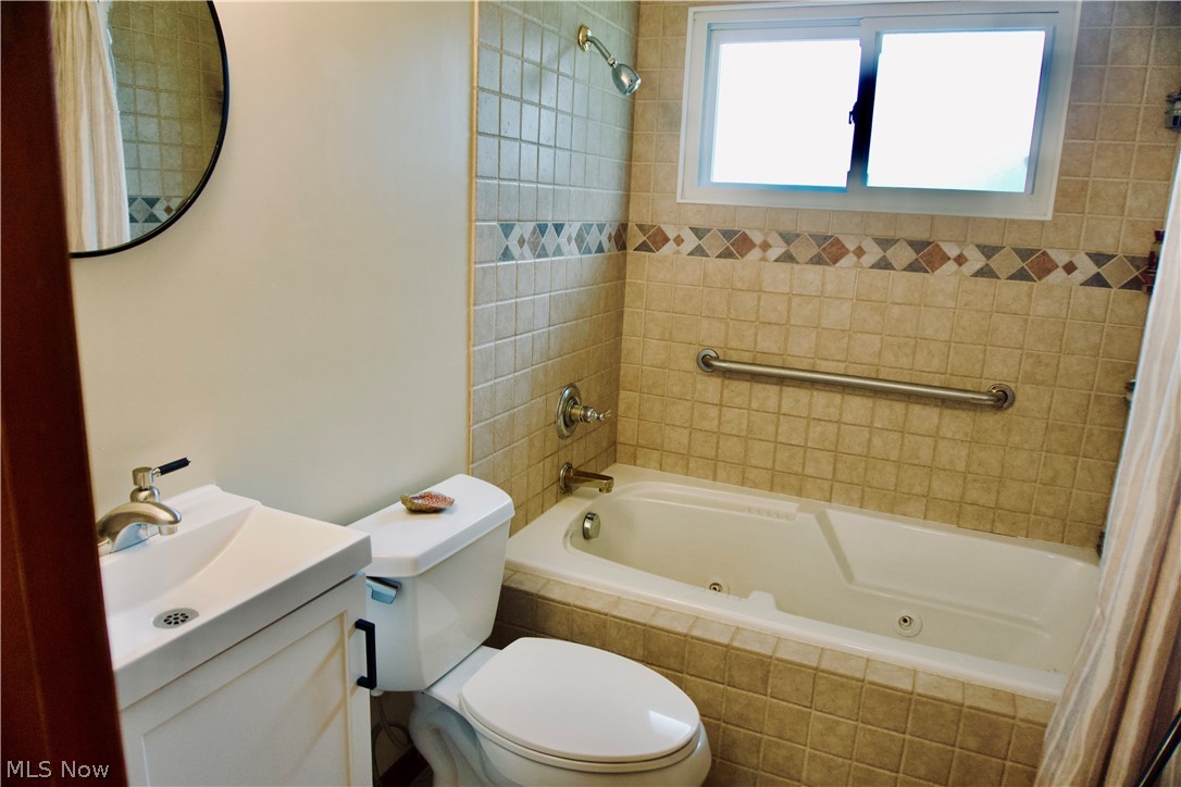 3415 Darbyshire Drive Canfield OH 44406