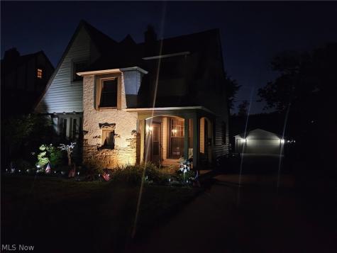 9014 Snow Road Parma OH 44130