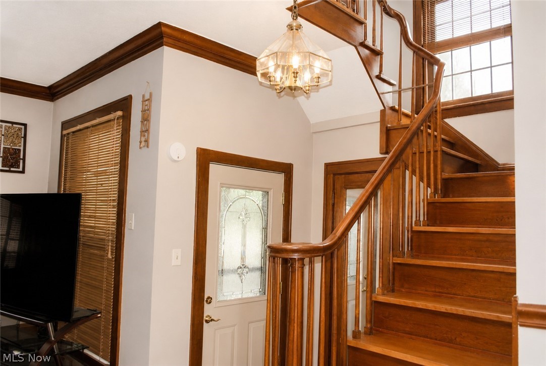 9014 Snow Road Parma OH 44130