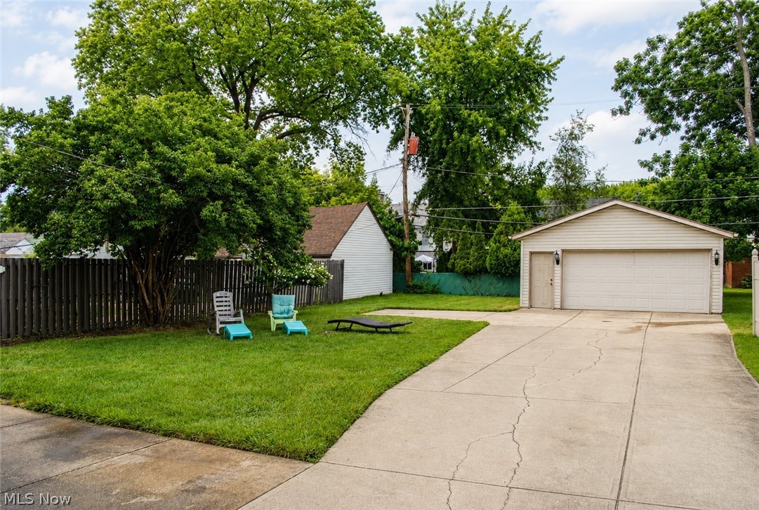 9014 Snow Road Parma OH 44130