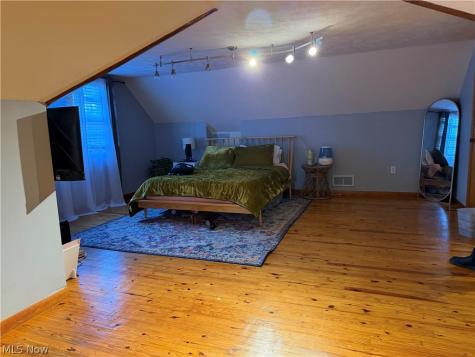6814 York Road Parma Heights OH 44130