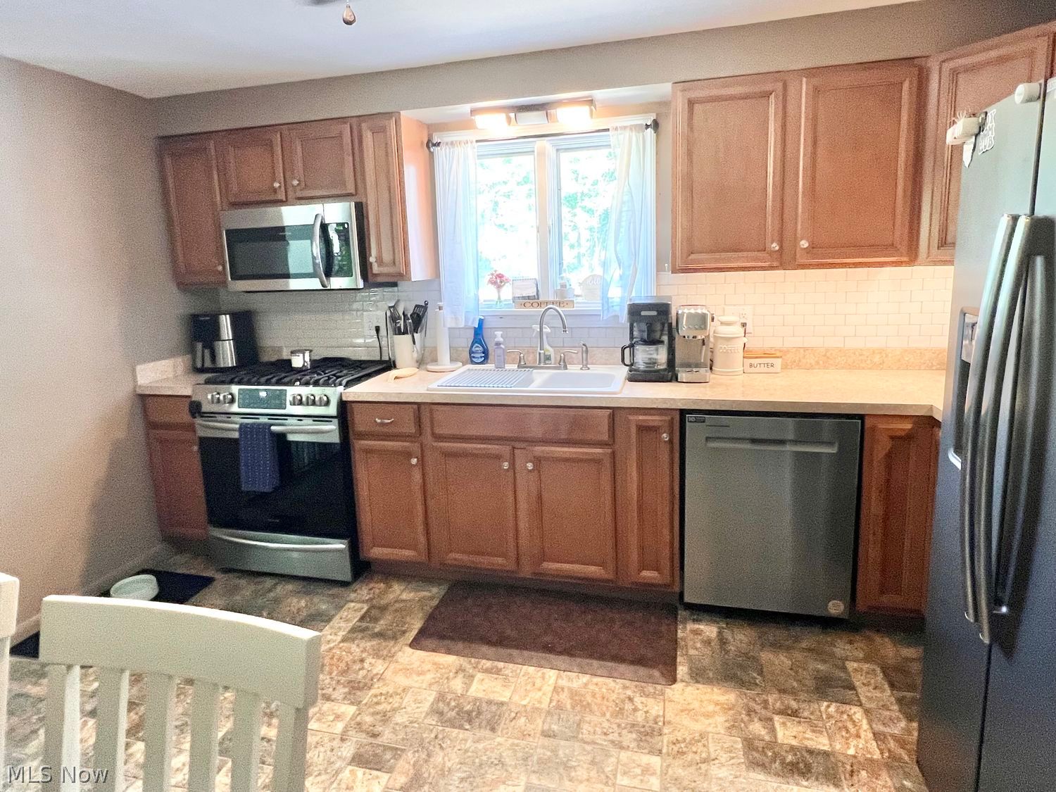 13732 Vermilion Road Amherst OH 44001