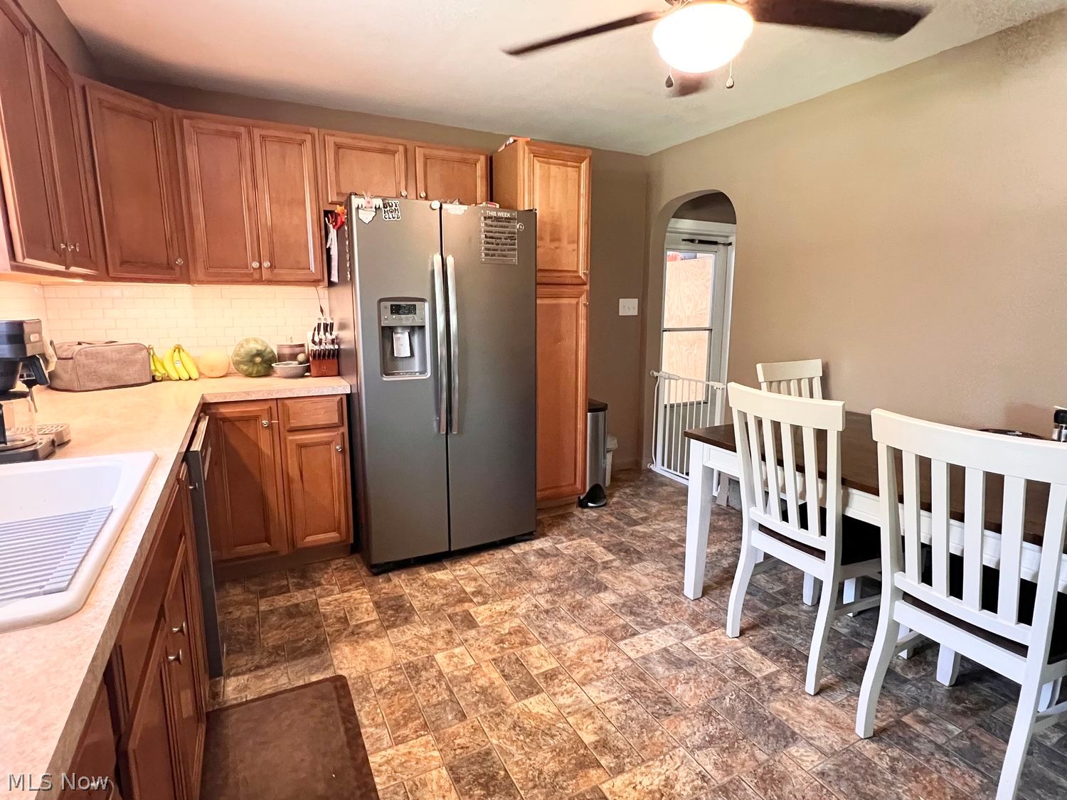 13732 Vermilion Road Amherst OH 44001