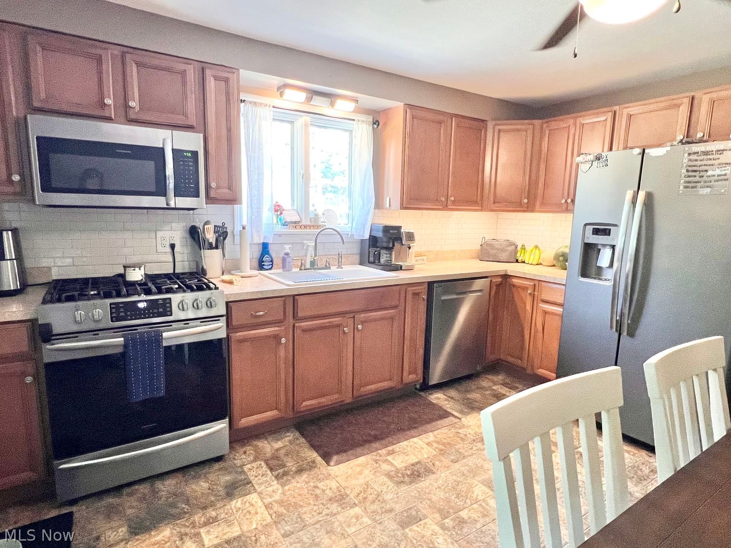 13732 Vermilion Road Amherst OH 44001