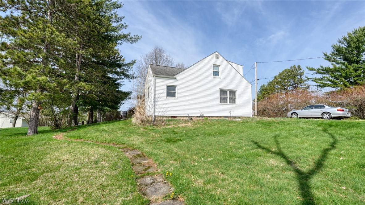 825 Friendship Drive New Concord OH 43762