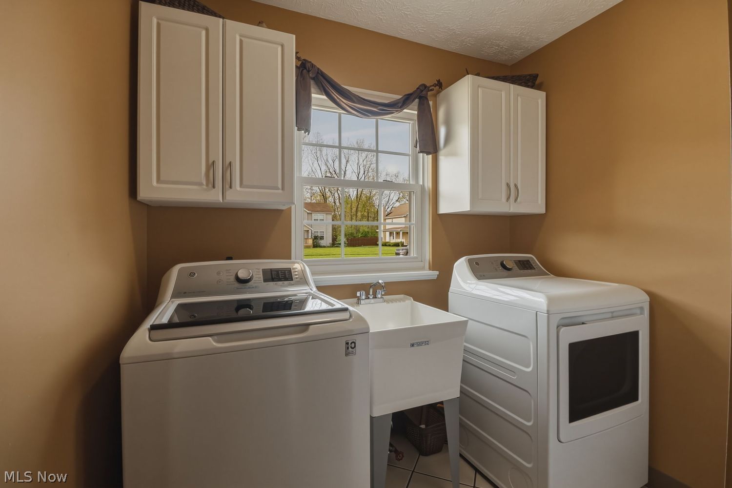 5309 Cameron Court Sheffield Village OH 44054