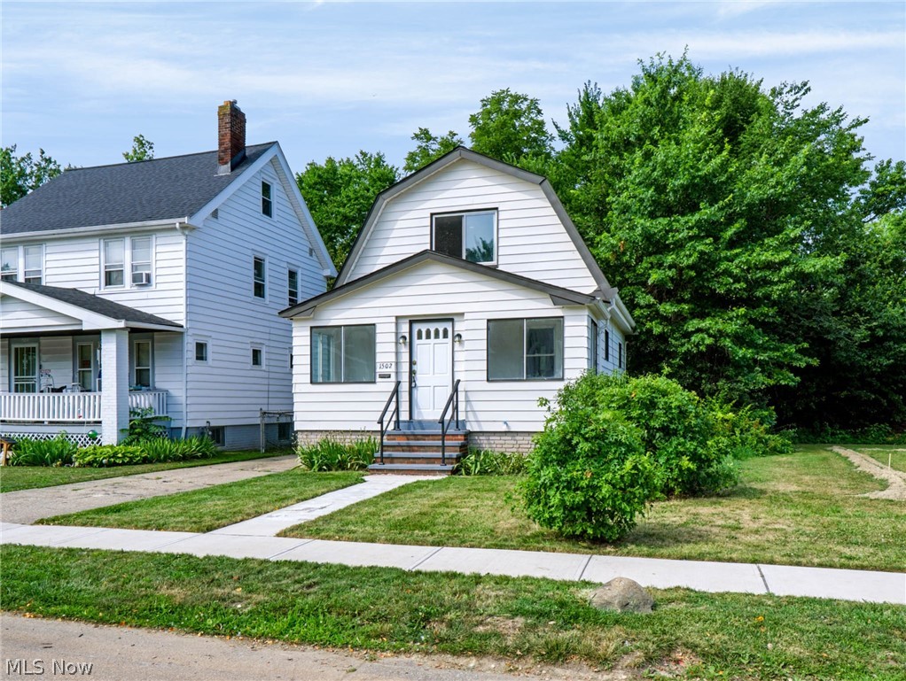 1502 E 172nd Street Cleveland OH 44110