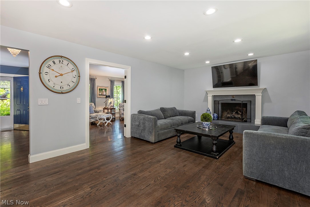 8290 Pine Creek Court Chagrin Falls OH 44023