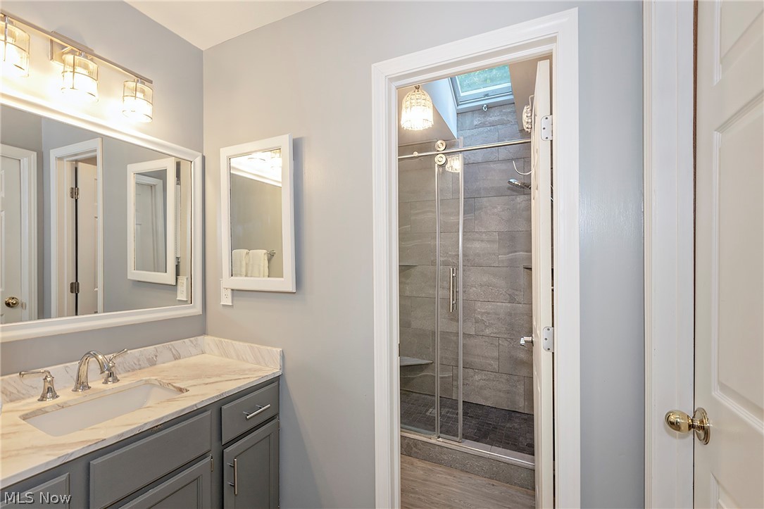 8290 Pine Creek Court Chagrin Falls OH 44023