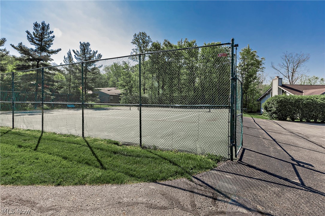 8290 Pine Creek Court Chagrin Falls OH 44023