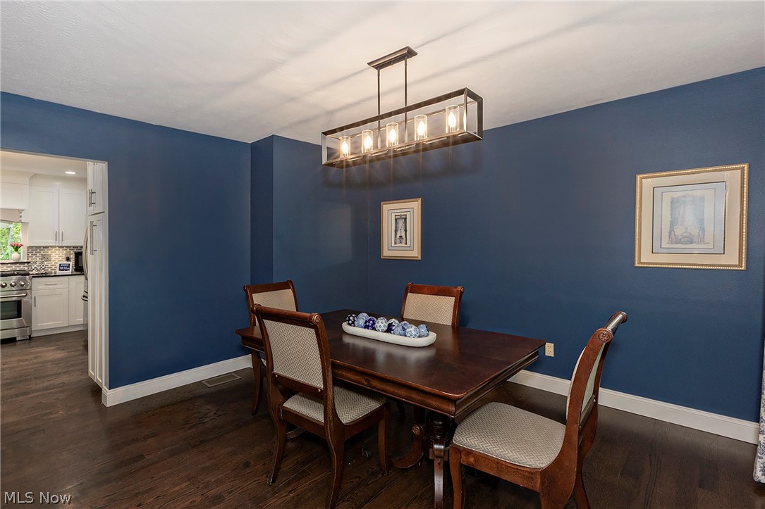 8290 Pine Creek Court Chagrin Falls OH 44023