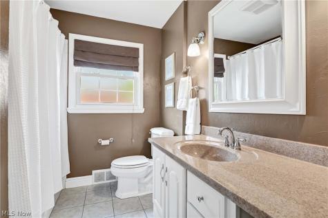 22424 Sunnyhill Drive Rocky River OH 44116