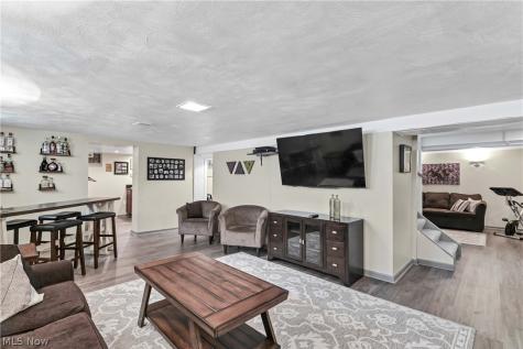 22424 Sunnyhill Drive Rocky River OH 44116