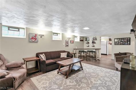 22424 Sunnyhill Drive Rocky River OH 44116