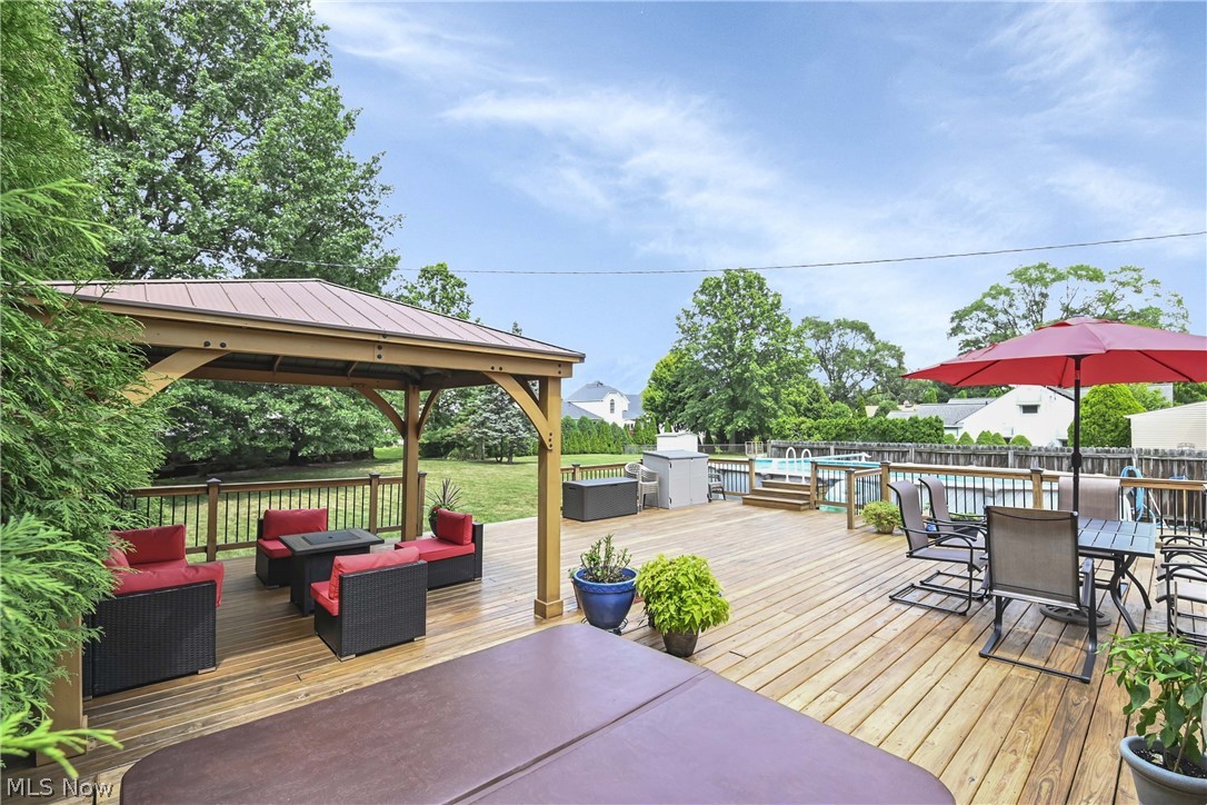 22424 Sunnyhill Drive Rocky River OH 44116