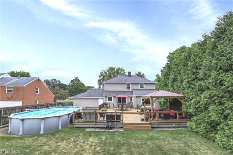 22424 Sunnyhill Drive Rocky River OH 44116