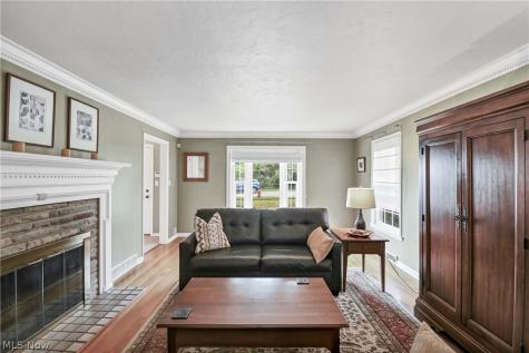 22424 Sunnyhill Drive Rocky River OH 44116