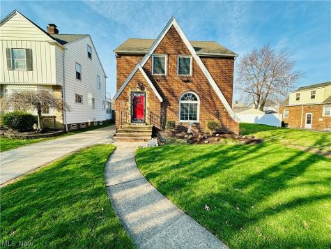 94 E 217th Street Euclid OH 44123