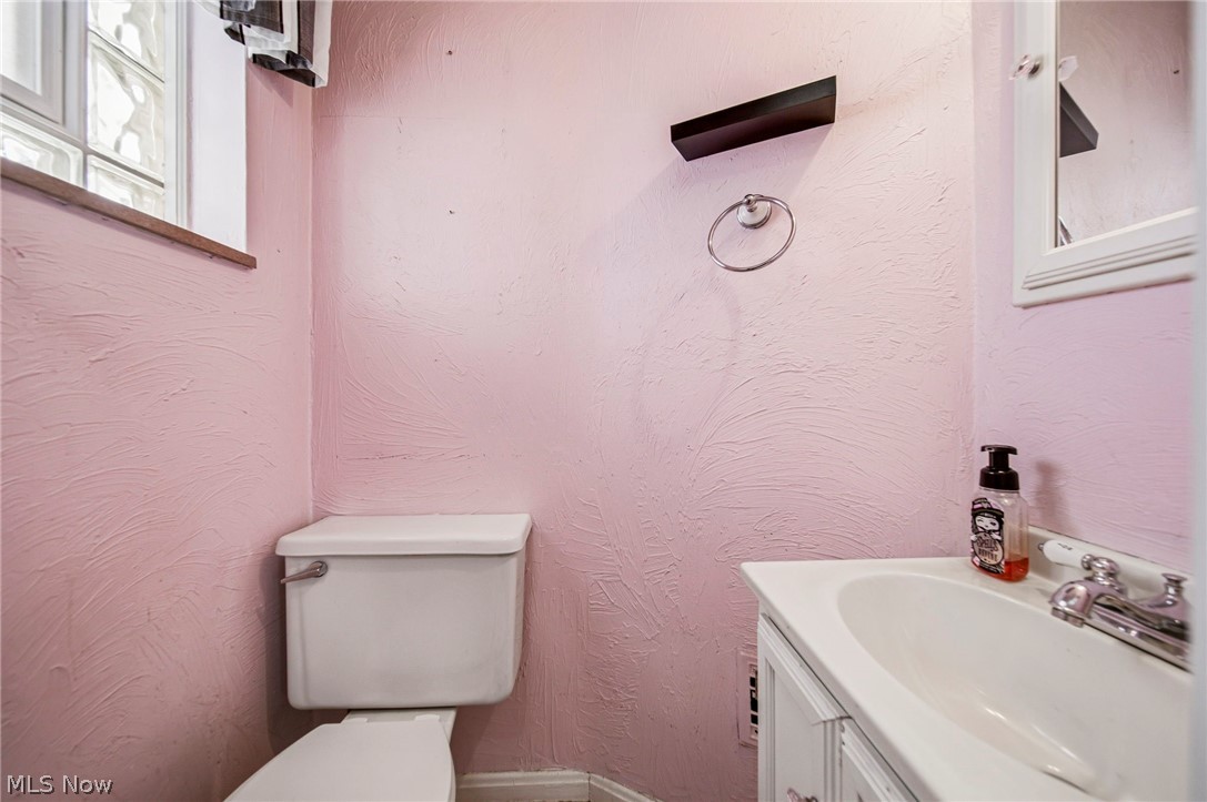 94 E 217th Street Euclid OH 44123