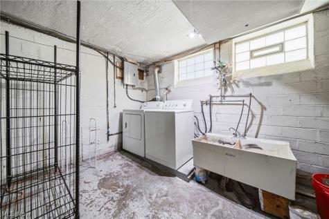 94 E 217th Street Euclid OH 44123