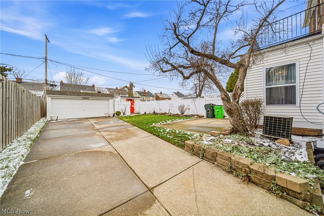 94 E 217th Street Euclid OH 44123