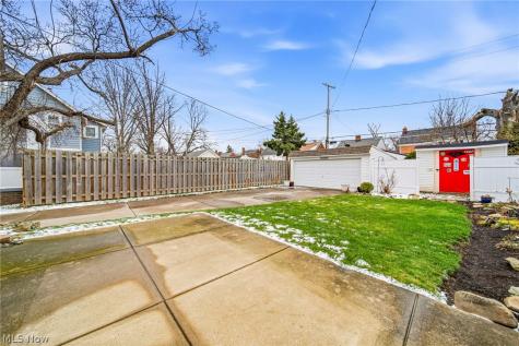 94 E 217th Street Euclid OH 44123
