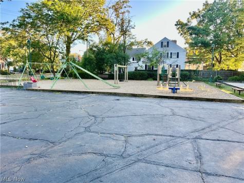 94 E 217th Street Euclid OH 44123
